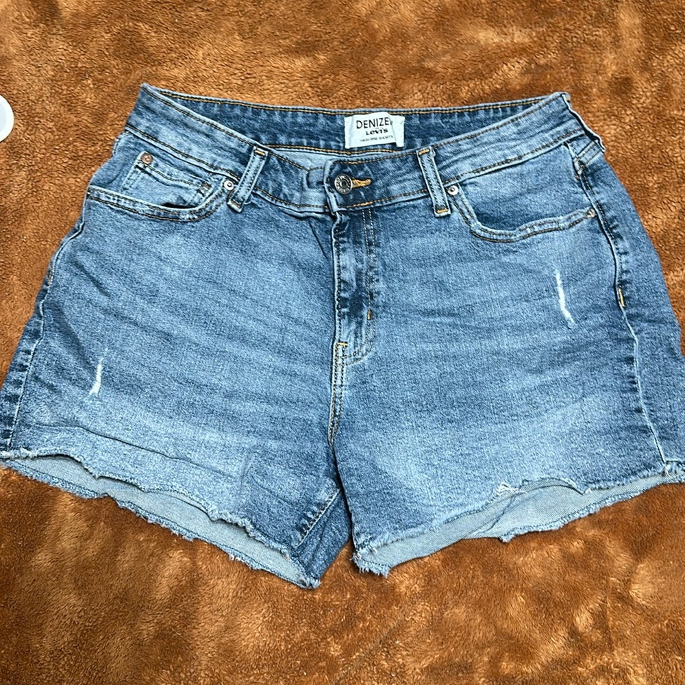 Denzin from Levi’s high waisted shorts